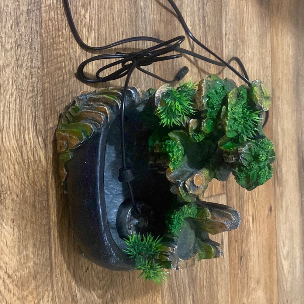 Rock Fountain w/LED Lights & Atomizer, Small Artificial Bonsai Tabletop Decor